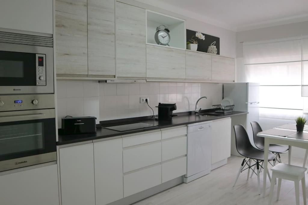 Apartamento Beautiful And Cozy Flat Close To And Center